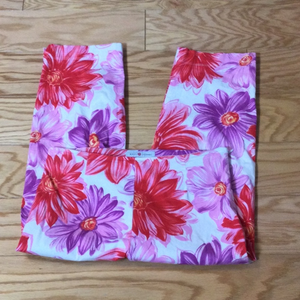 10 Real Clothes white floral stretch Capri pants